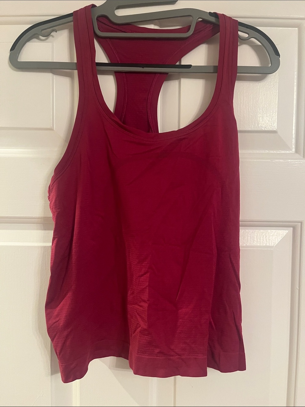 Size 6? ( no tag) Lululemon Women’s Sleeveless Racerback Tank Top - Red EUC